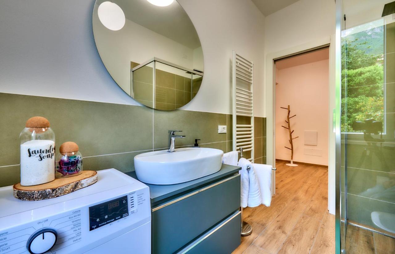 La Casa Di Lucia Lägenhet Lierna Exteriör bild
